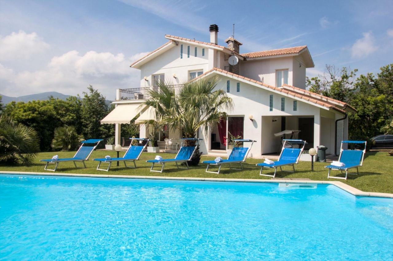 Villa Diadema Vezzi Portio Buitenkant foto
