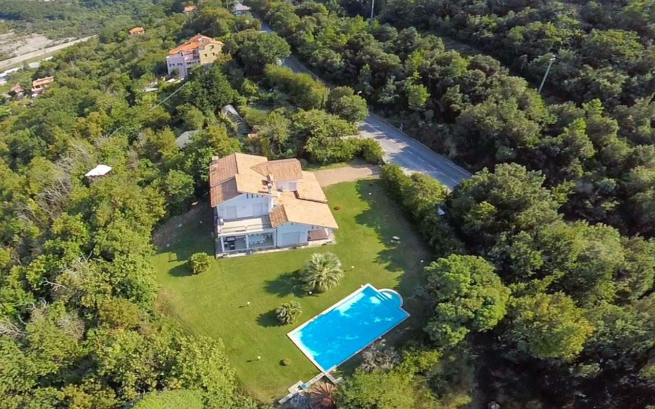 Villa Diadema Vezzi Portio Buitenkant foto